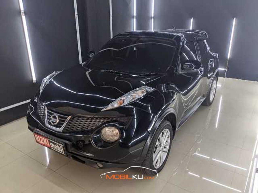 Mobil Nissan Juke 2012