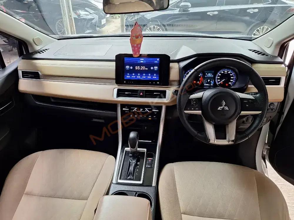 Mobil Mitsubishi Xpander 2023