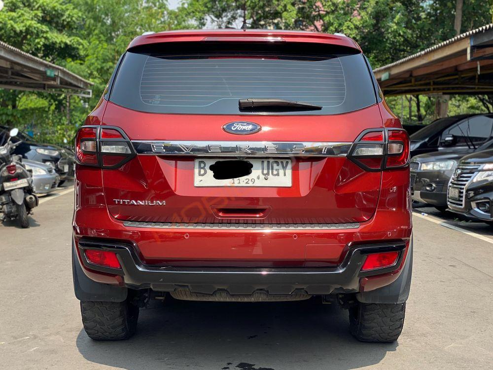 Mobil Ford Everest 2015