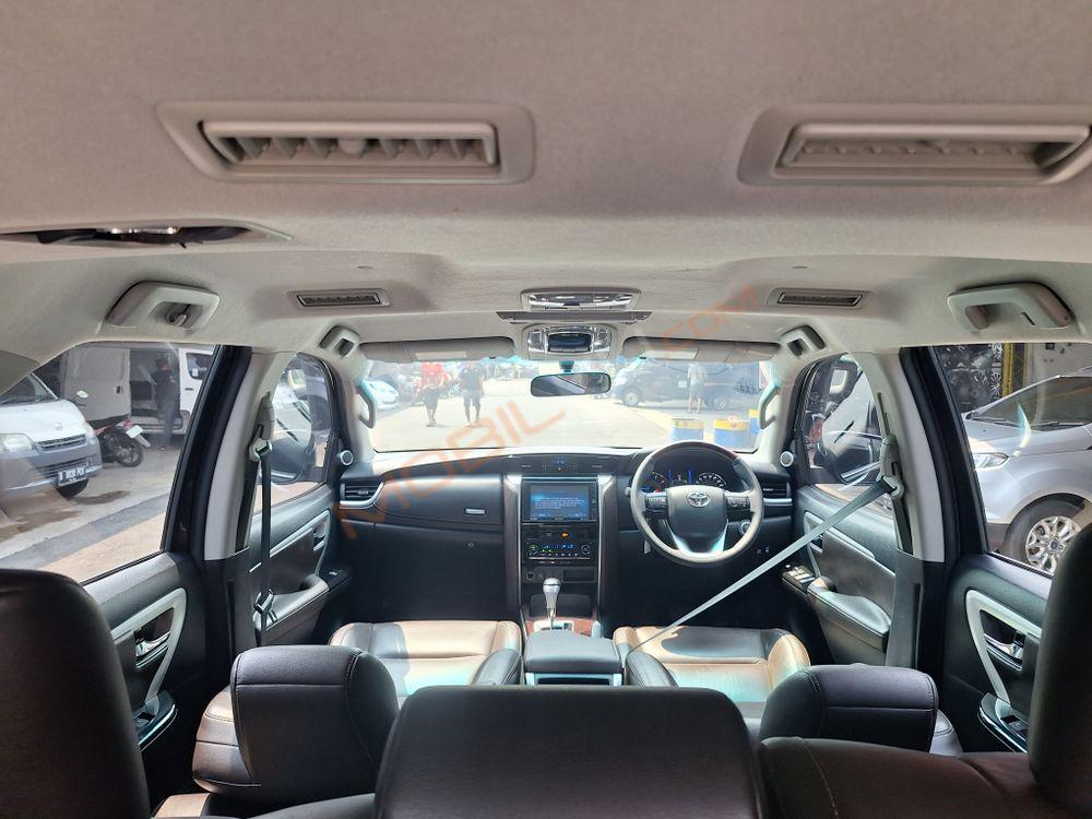 Mobil Toyota Fortuner 2016