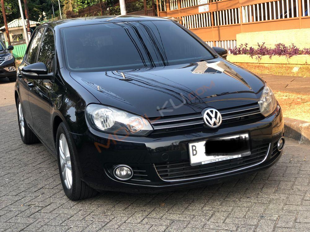 Mobil Volkswagen Golf 2013