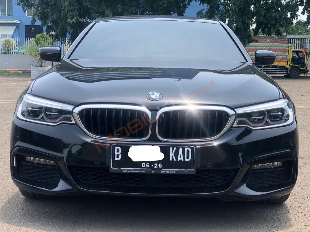Mobil BMW 5 Series 2020