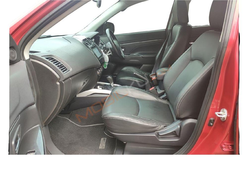 Mobil Mitsubishi Outlander Sport 2017