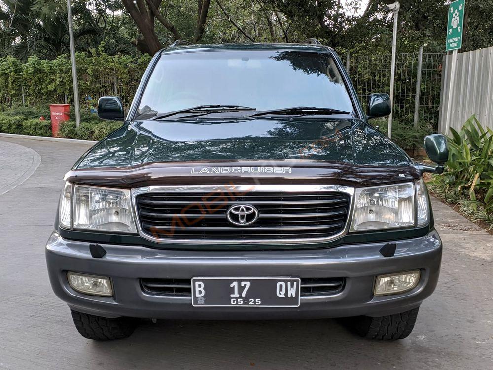 Mobil Toyota Land Cruiser 2000