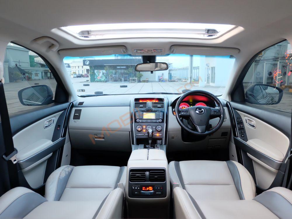 Mobil Mazda CX-9 2011