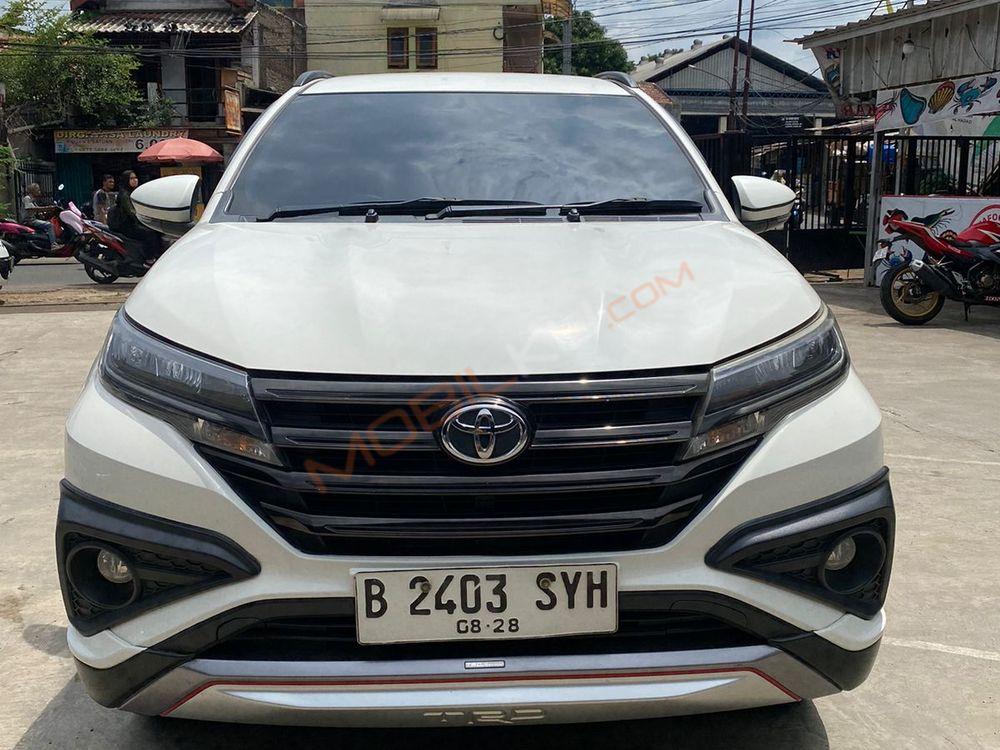 Mobil Toyota Rush 2018