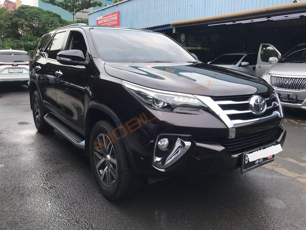 Mobil Toyota Fortuner 2016
