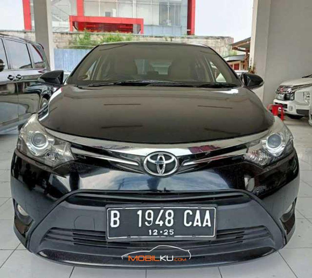 Mobil Toyota Vios 2014