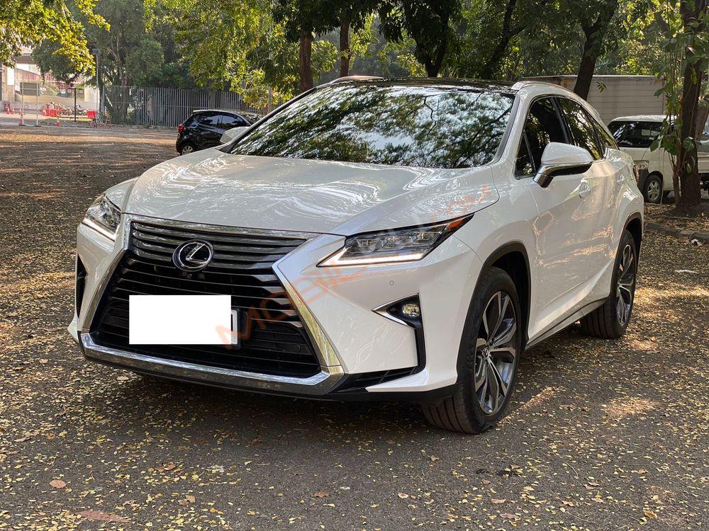 Mobil Lexus RX 2018