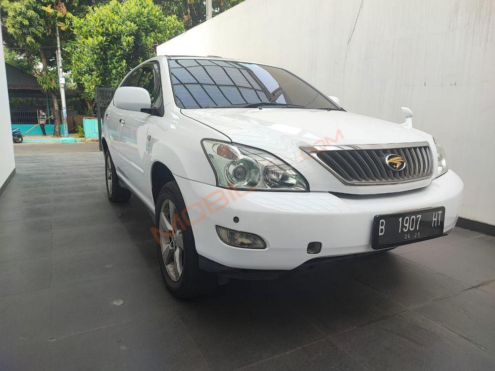 Mobil Toyota Harrier 2011