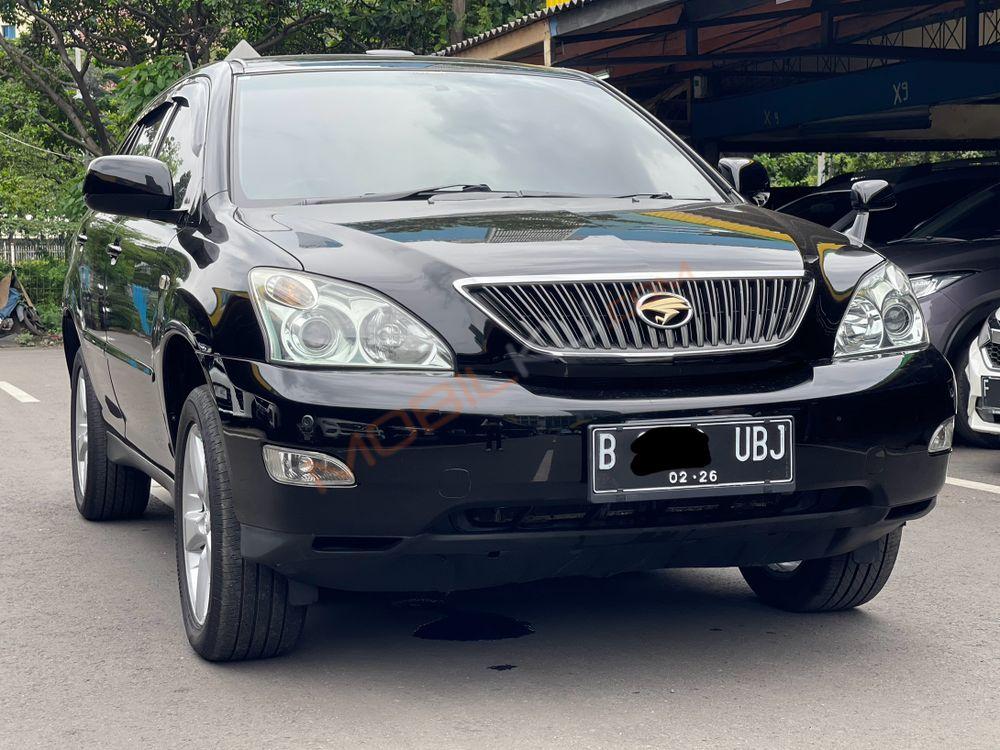Mobil Toyota Harrier 2006
