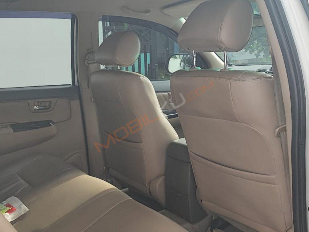 Mobil Toyota Fortuner 2012