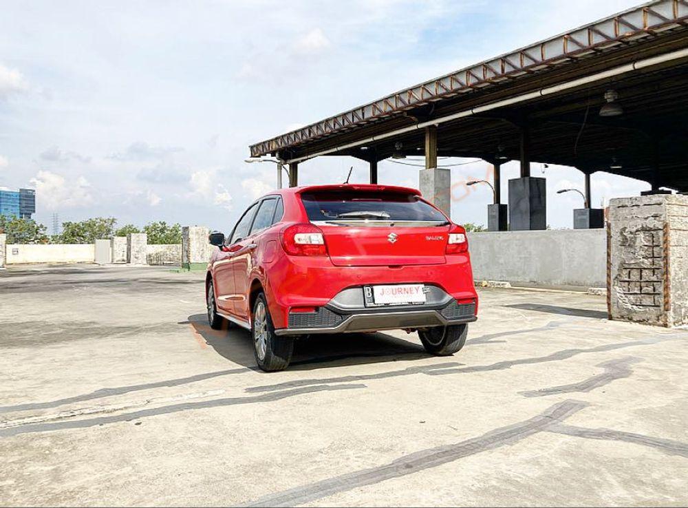 Mobil Suzuki Baleno 2017