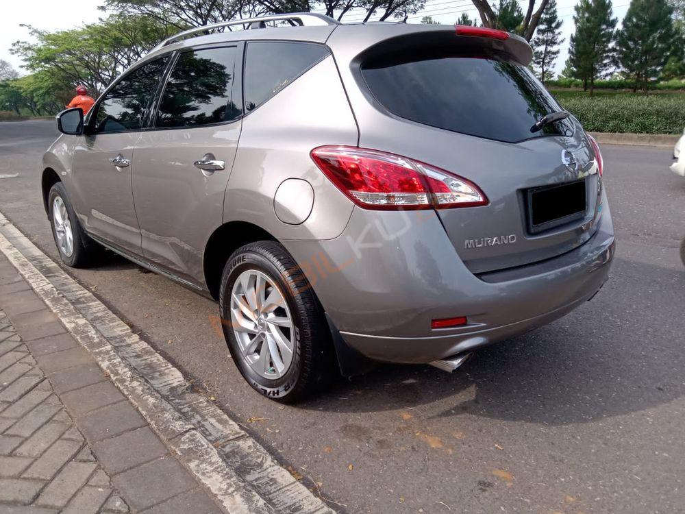Mobil Nissan Murano 2012