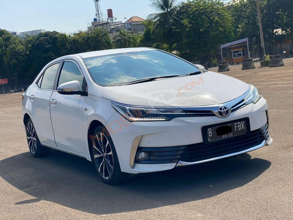 Mobil Toyota Corolla 2017