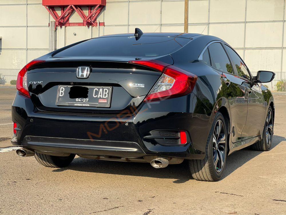 Mobil Honda Civic Sedan 2017