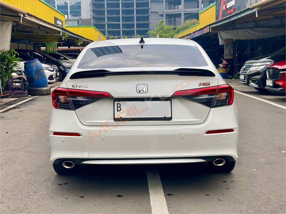 Mobil Honda Civic Sedan 2023