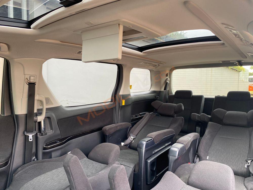 Mobil Toyota Alphard 2014
