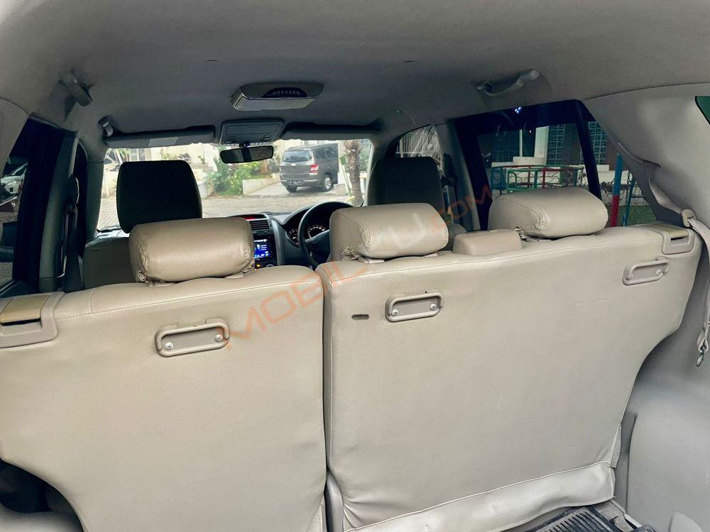 Mobil Suzuki Grand Vitara 2008