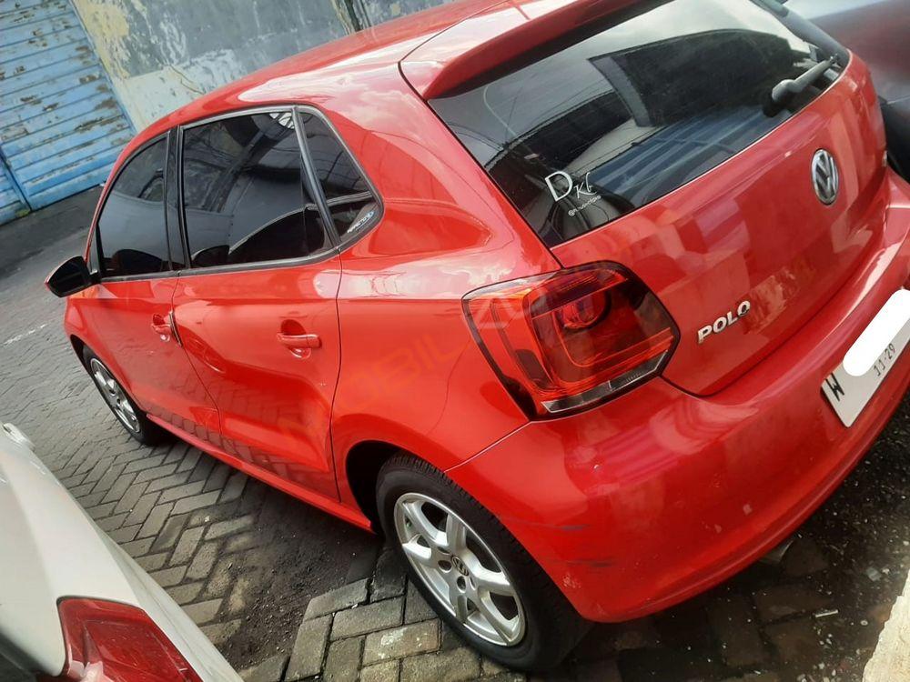 Mobil Volkswagen Polo 2013