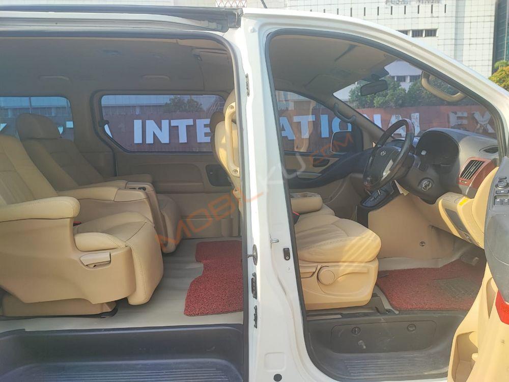 Mobil Hyundai H-1 2016