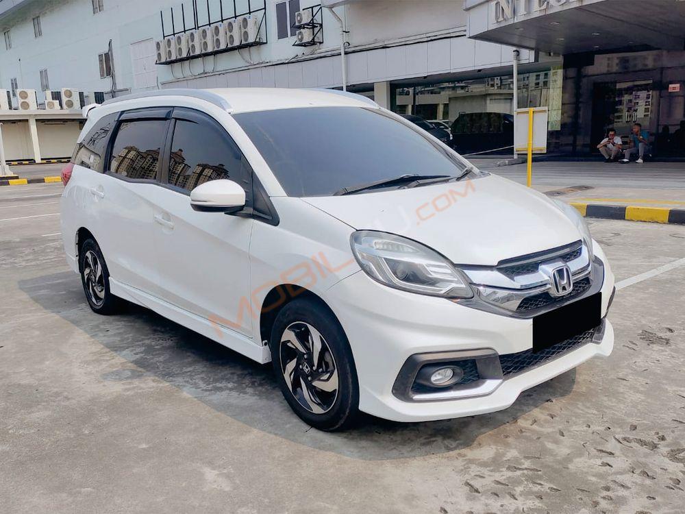 Mobil Honda Mobilio 2016