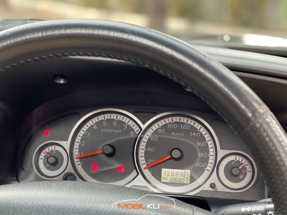 Mobil Ford Escape 2011