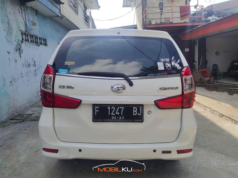 Mobil Daihatsu Xenia 2017