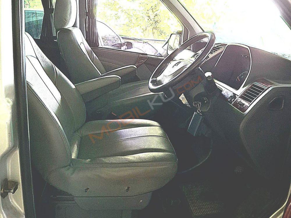 Mobil Mercedes-Benz Vito 2005