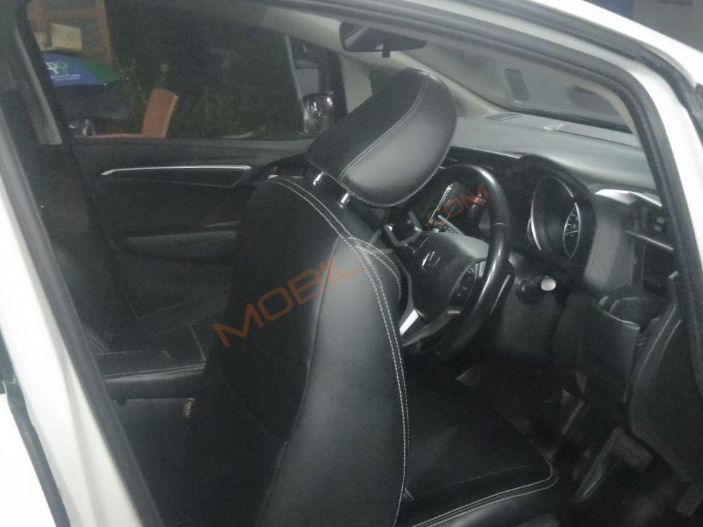 Mobil Honda Jazz 2016