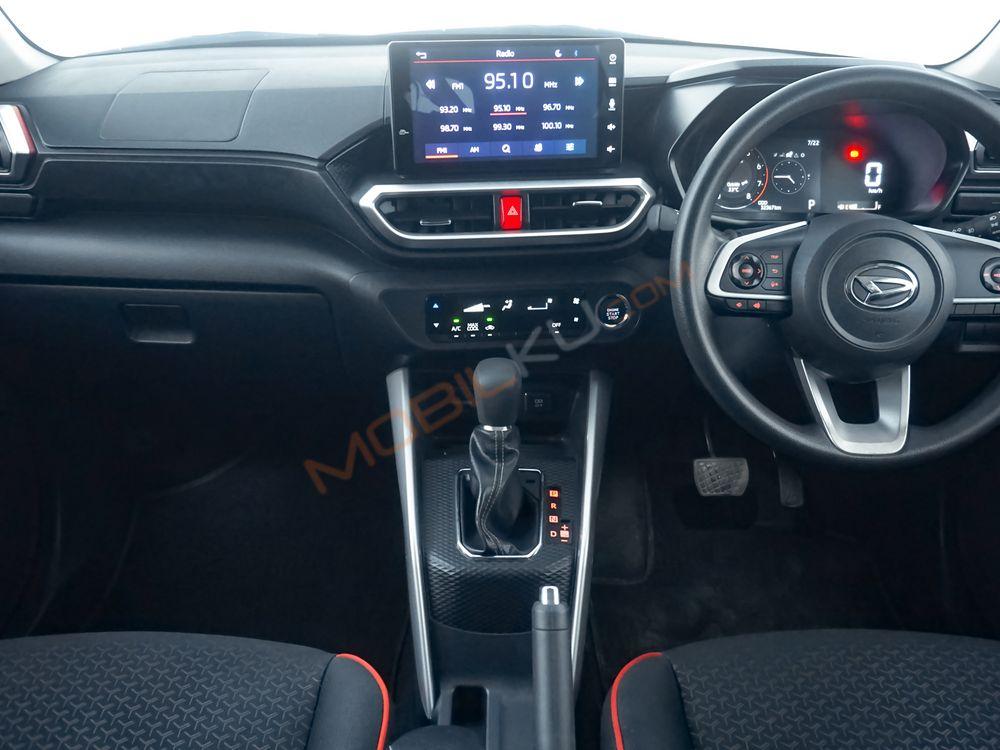 Mobil Daihatsu Rocky 2021