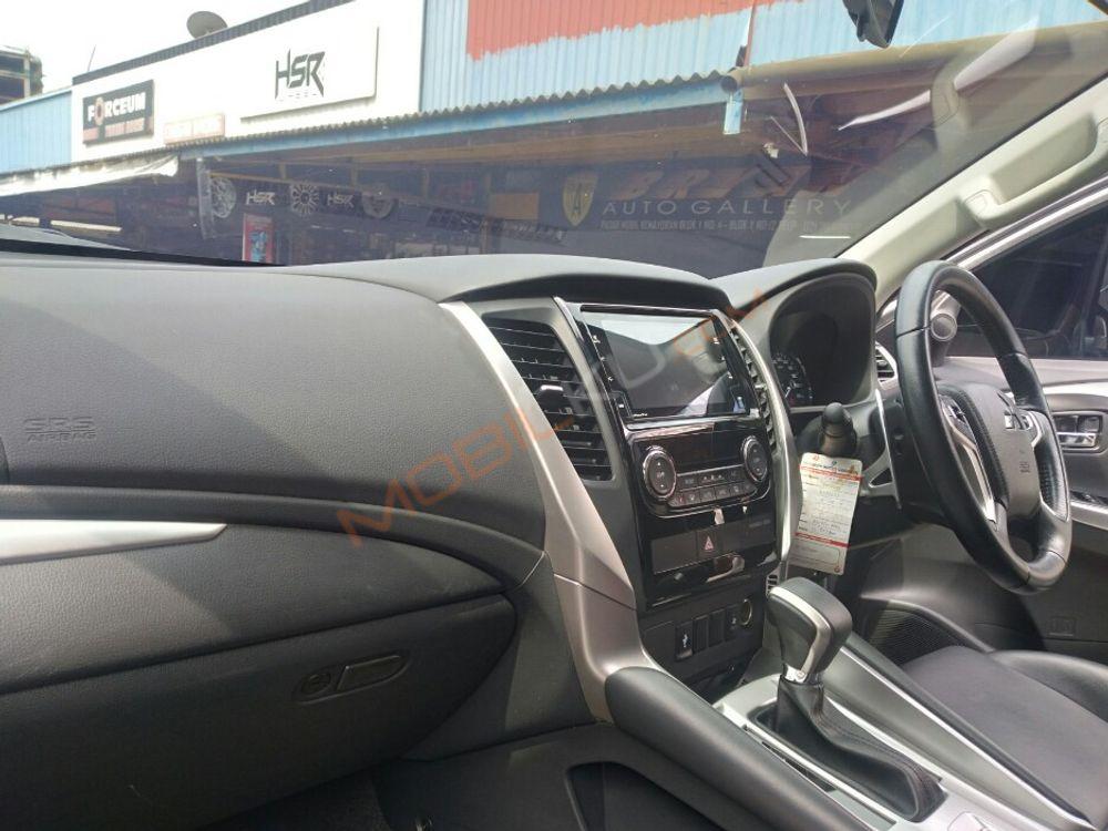 Mobil Mitsubishi Pajero Sport 2019