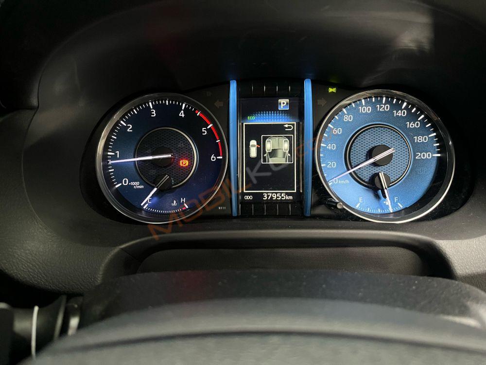 Mobil Toyota Fortuner 2022