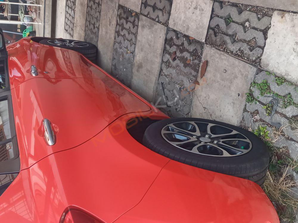 Mobil Daihatsu Sirion 2020