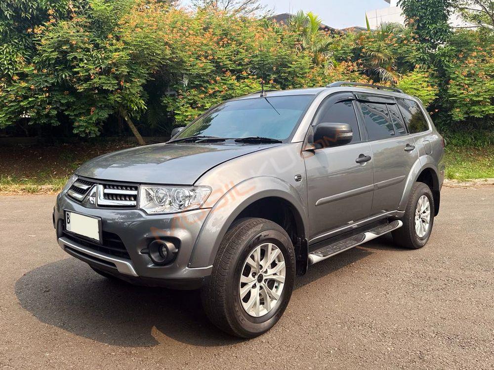Mobil Mitsubishi Pajero Sport 2013