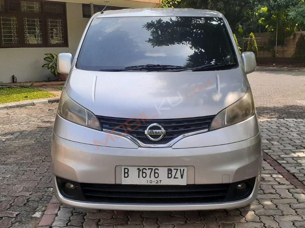 Mobil Nissan Evalia 2012