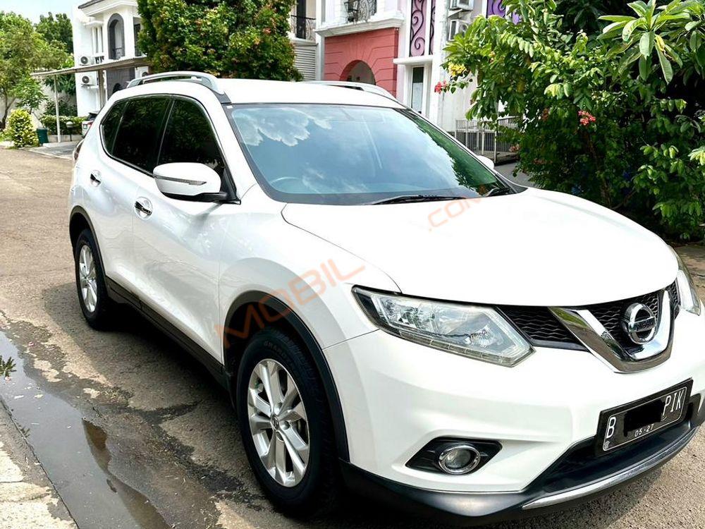 Mobil Nissan X-Trail 2016
