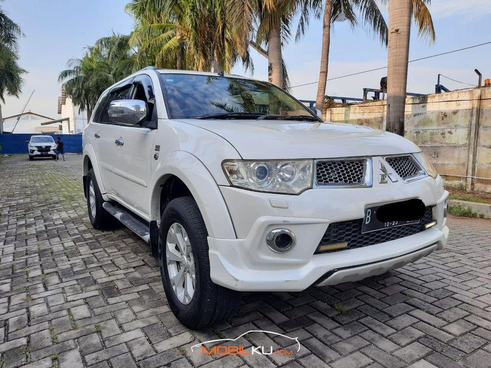 Mobil Mitsubishi Pajero Sport 2015