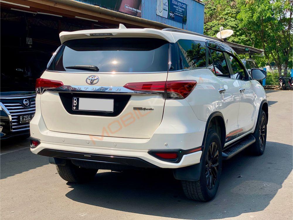 Mobil Toyota Fortuner 2020