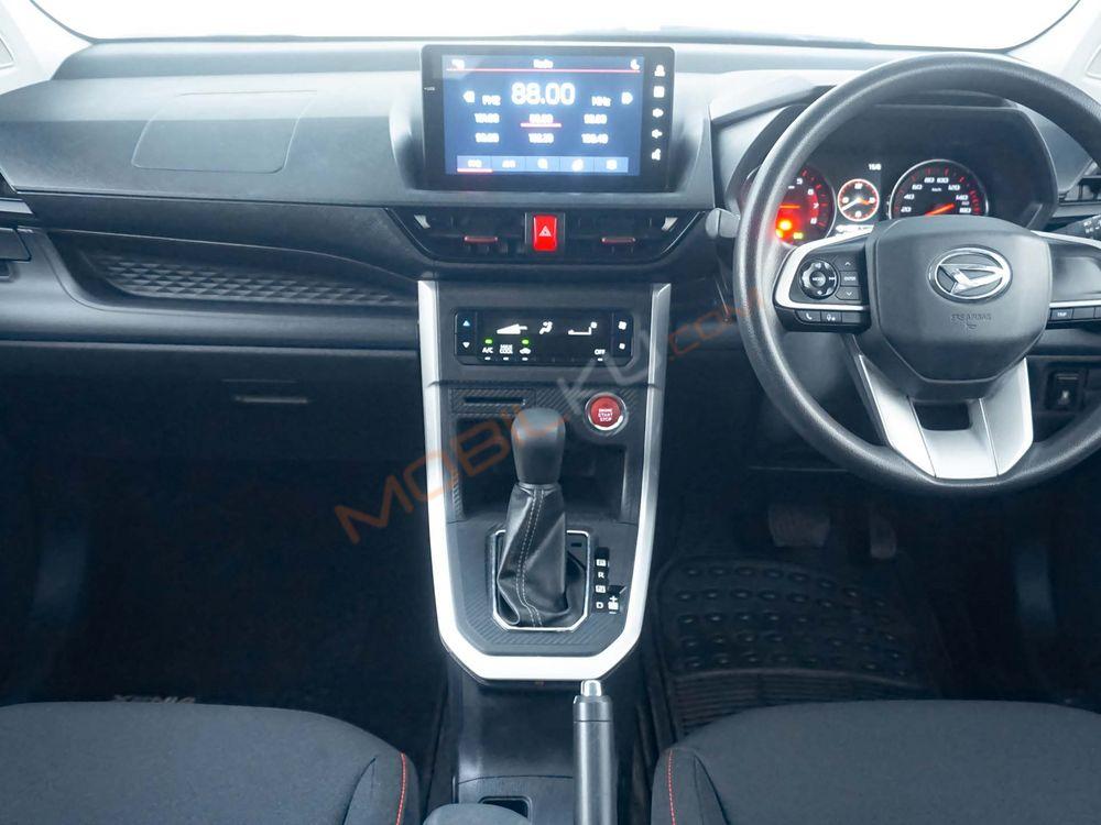 Mobil Daihatsu Xenia 2022