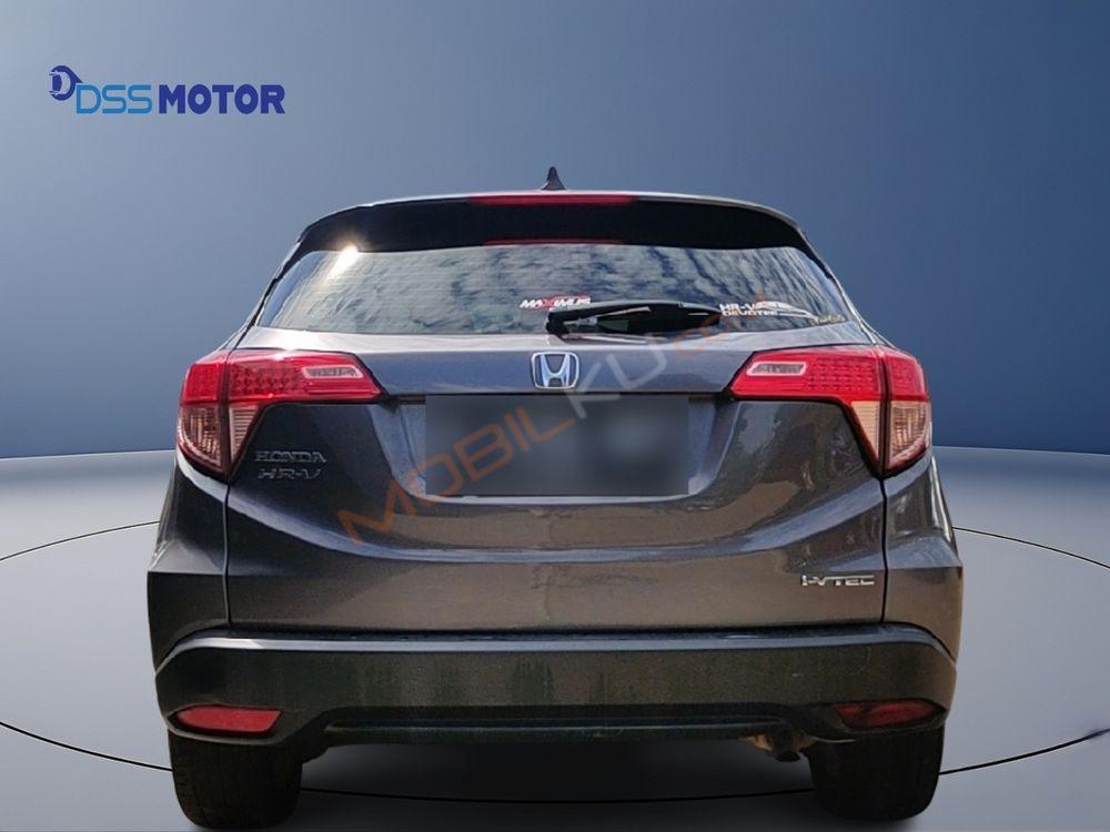 Mobil Honda HR-V 2015