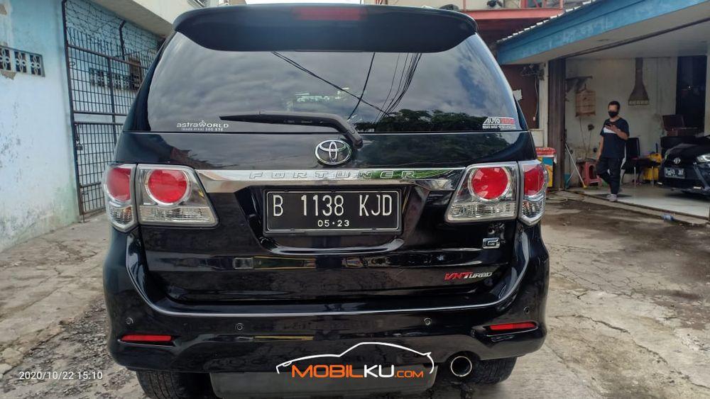 Mobil Toyota Fortuner 2013