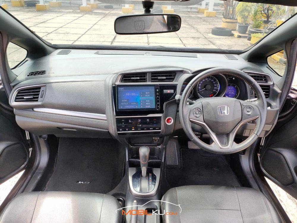 Mobil Honda Jazz 2017
