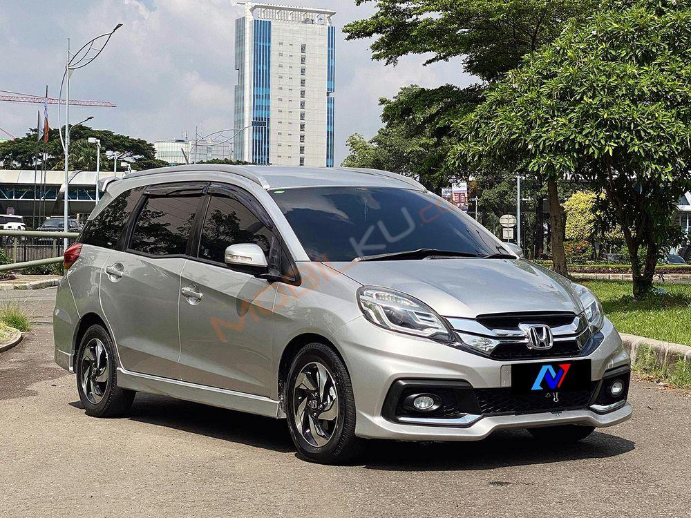 Mobil Honda Mobilio 2014