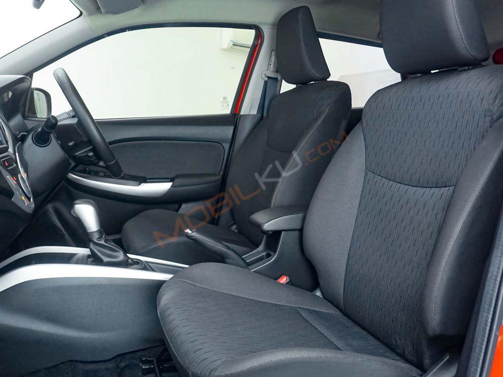 Mobil Suzuki Baleno 2019