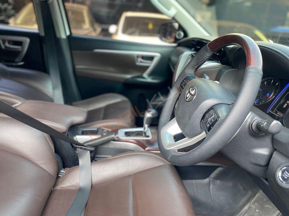Mobil Toyota Fortuner 2017