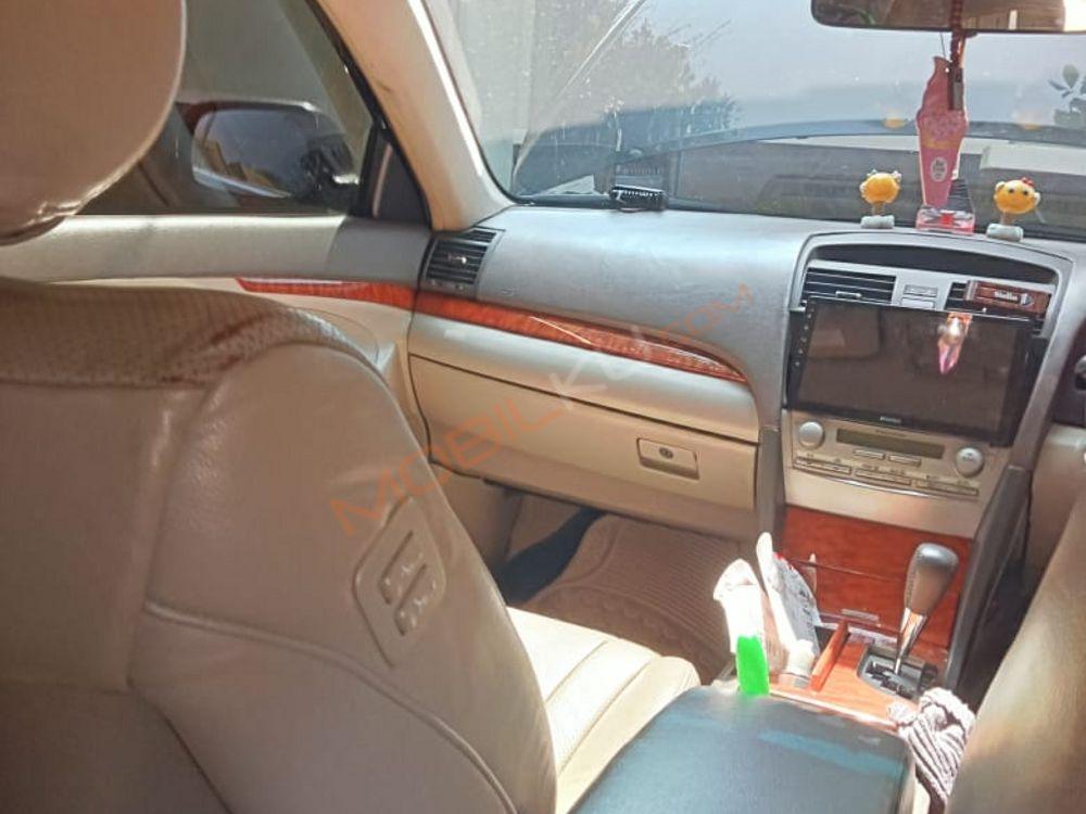 Mobil Toyota Camry 2007