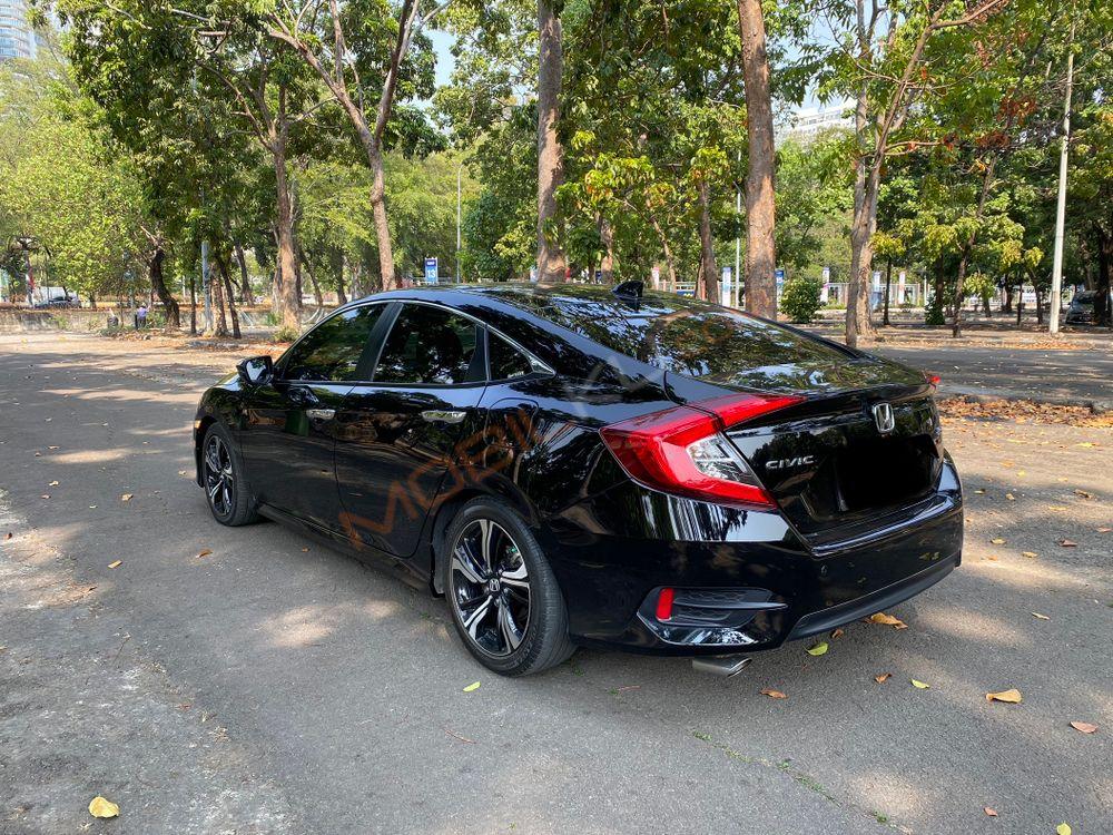 Mobil Honda Civic Sedan 2017