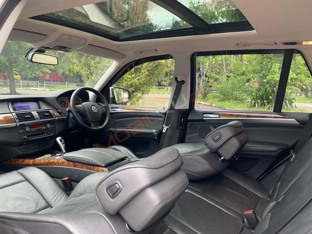 Mobil BMW X5 2008
