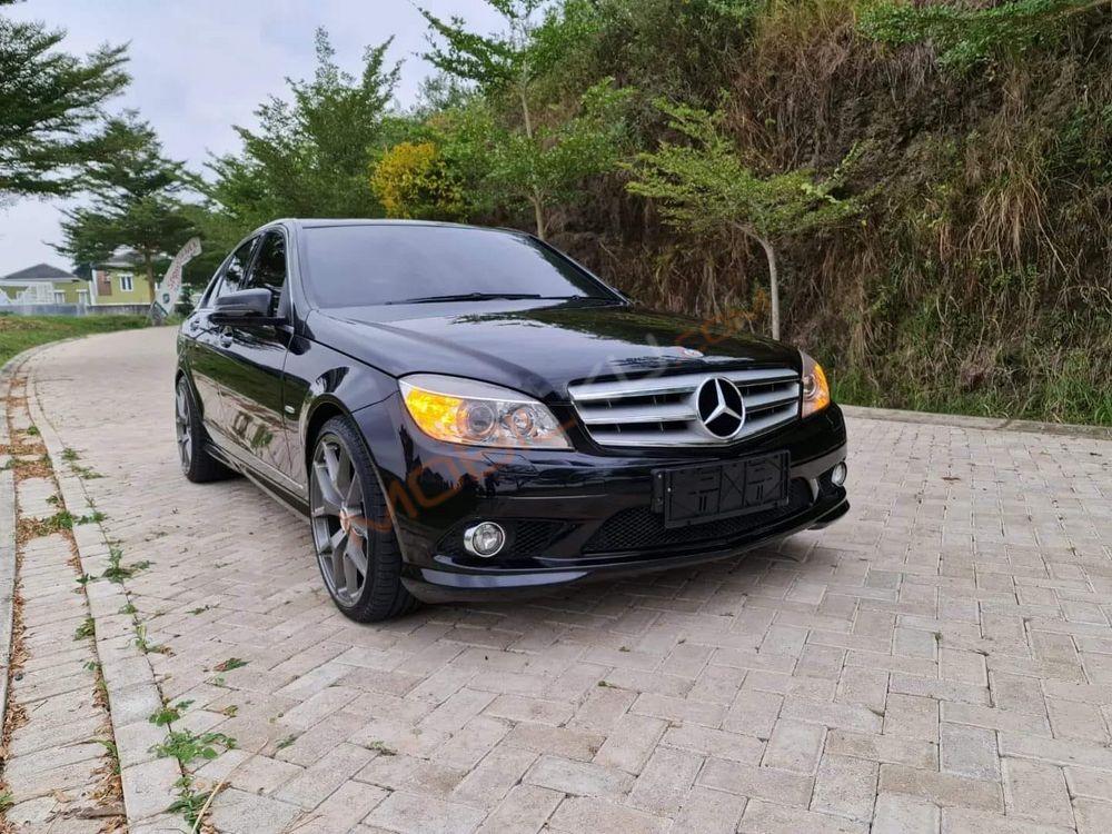 Mobil Mercedes-Benz C-Class 2008